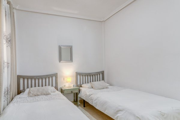 "Amarillo de Novamar" guesthouse rent in Gran Alacant - Image 9